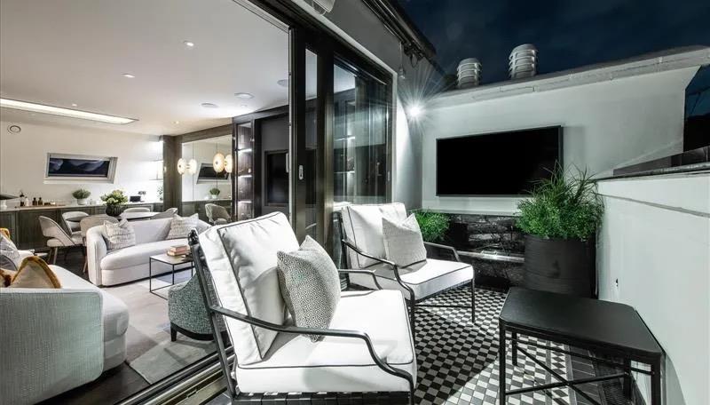 Prince Of Wales Terrace, London